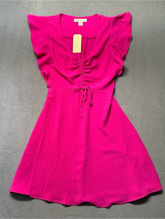 Monteau Dresses & Skirts - Monteau Los Angeles Womens Small Dress Pink Ruched Flutter Sleeve Mini NWT